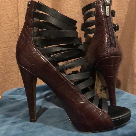 Black and brown Heels - Picture 1 of 3